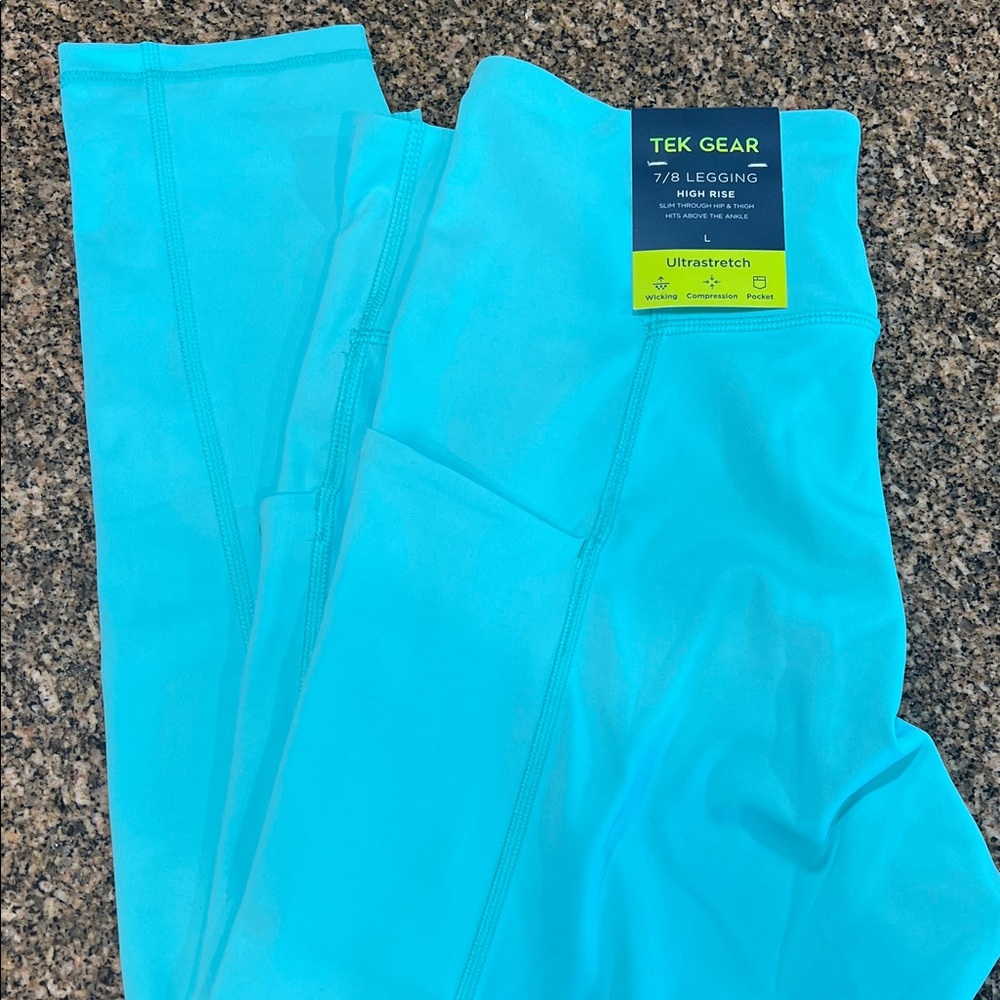 Tek Gear 7/8 Leggings in Aqua